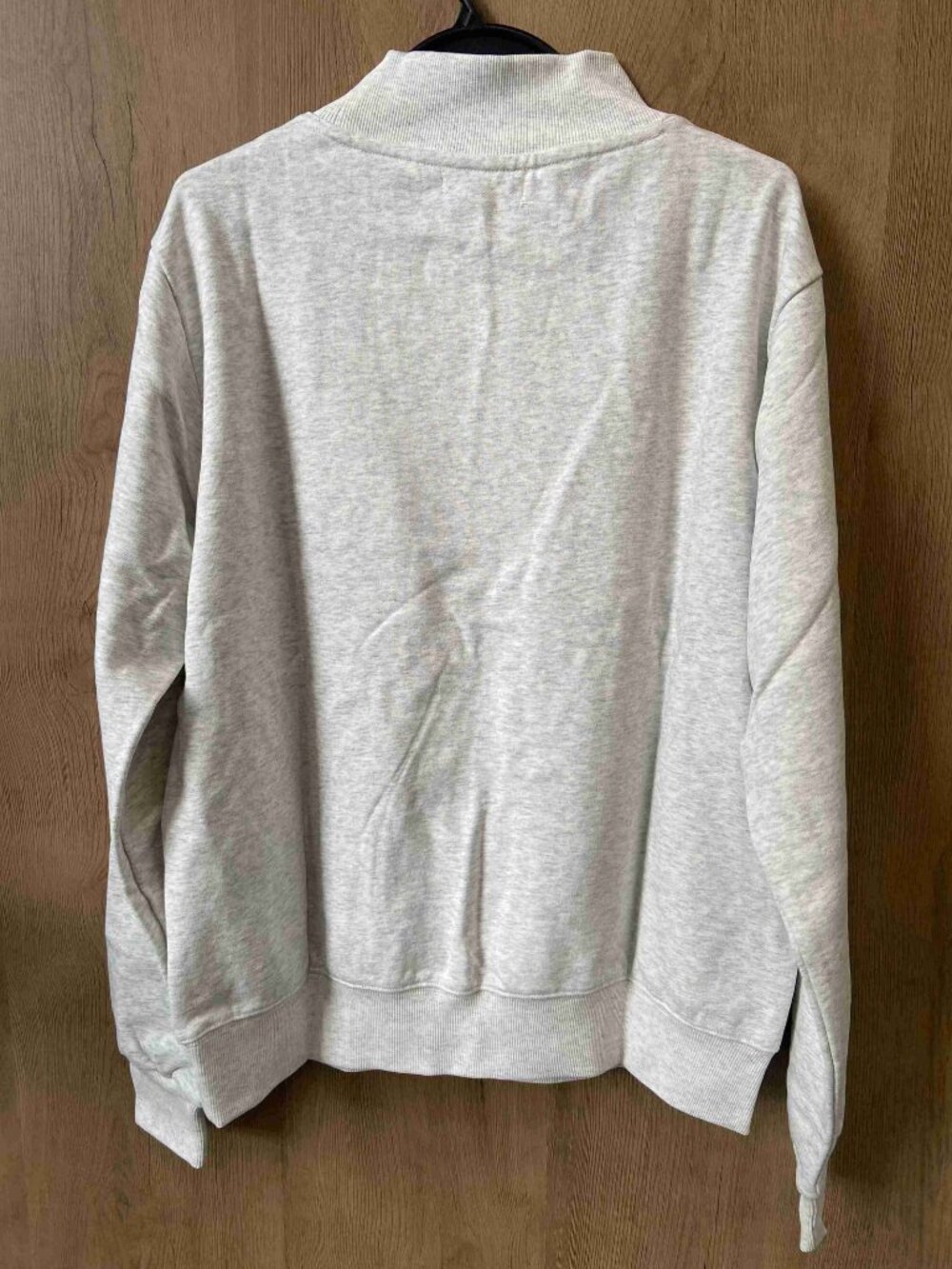 PARKE Heather Grey Mock Neck Sweatshirt Red Letter Patch - Picture 6 of 6
